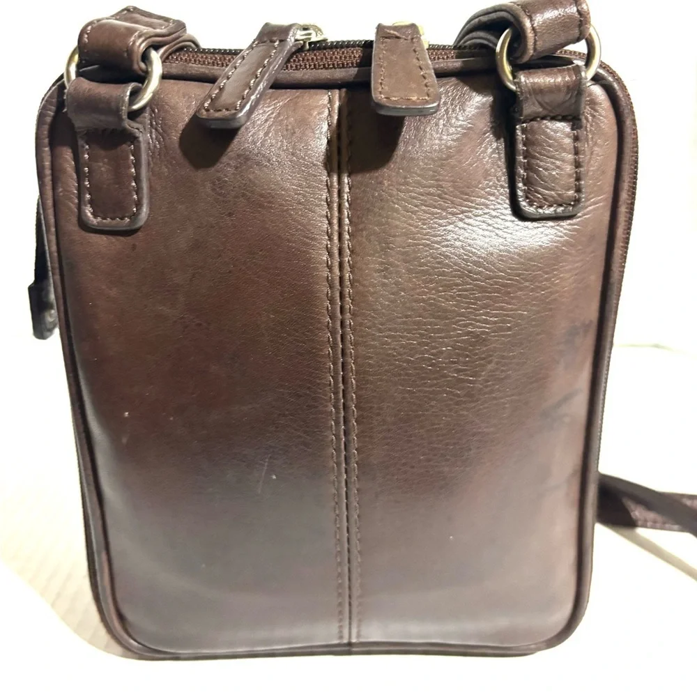 Fossil vintage Dark Brown Leather Messenger Bag